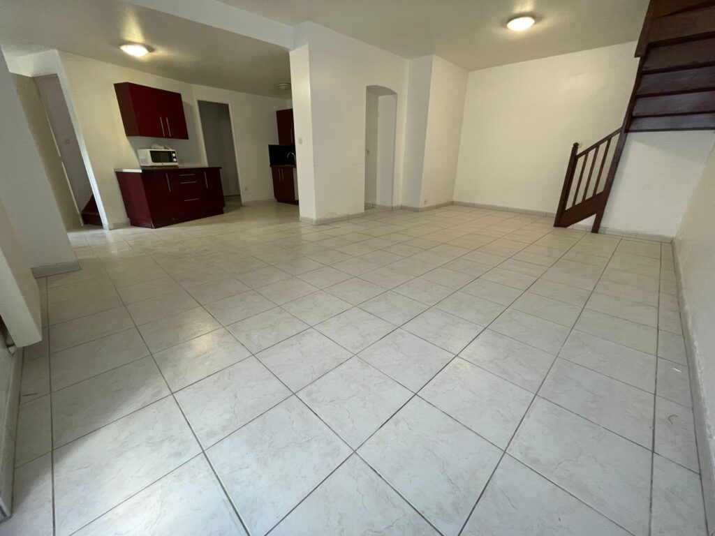 Salon, Annoeullin,95 M2